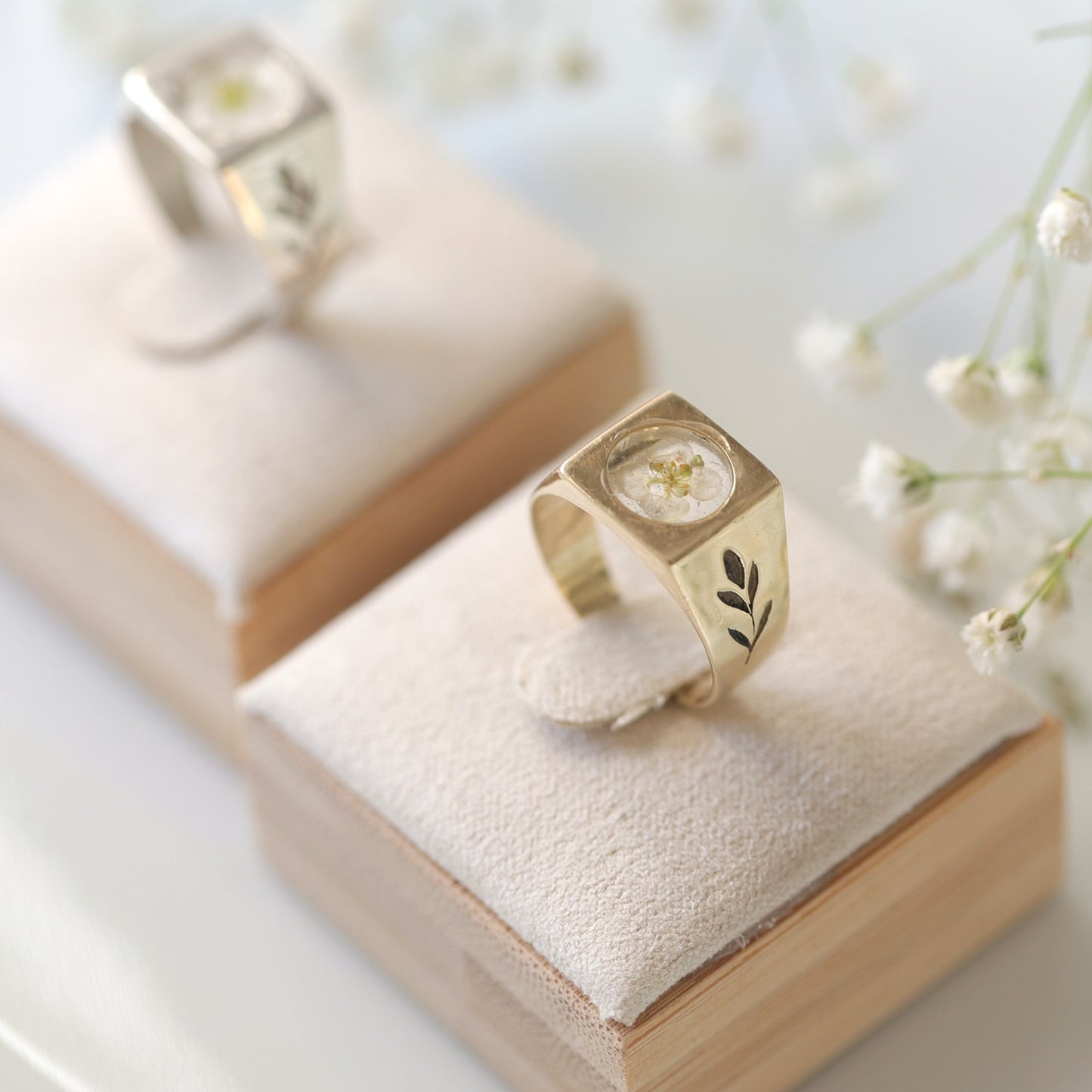 14K Gold Petal Lobularia Ring