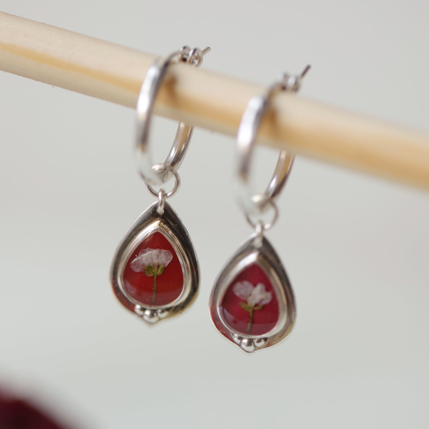 עגילי גלורי פרחי מללנית ריחנית