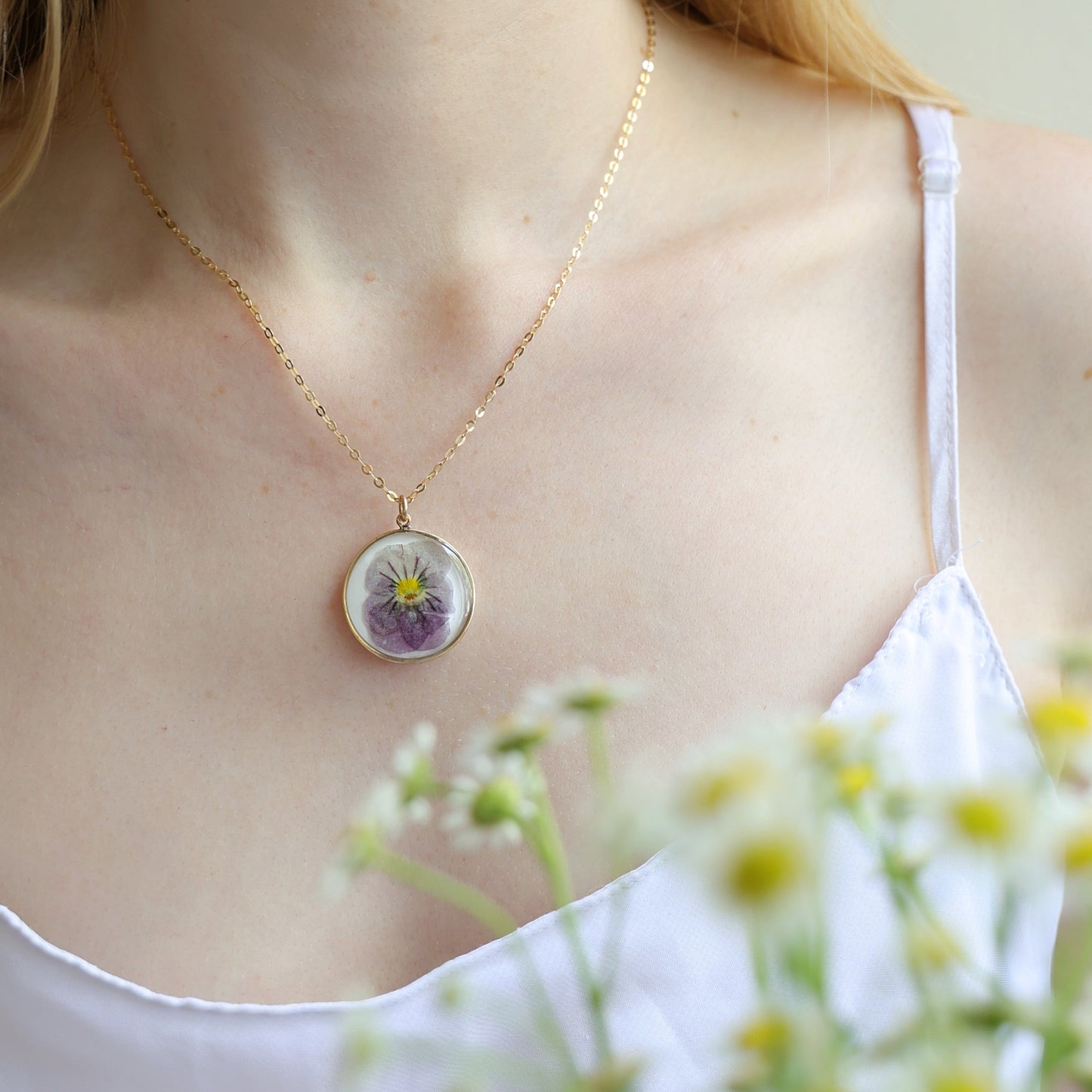 Round Necklace with Pansy Flower