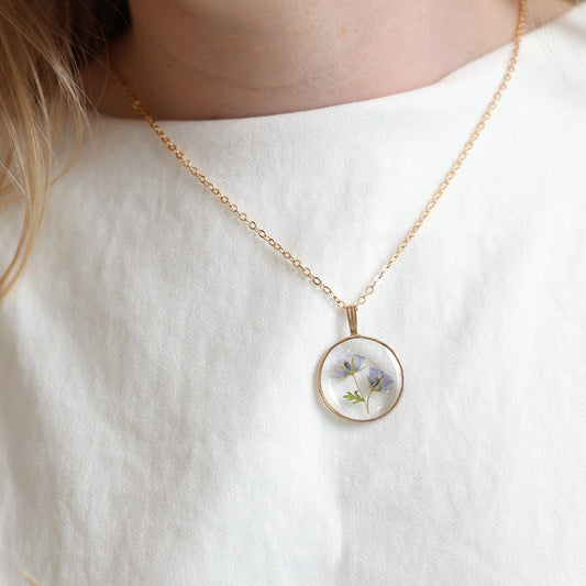 Round Necklace with Scarlet Pimpernel flowers