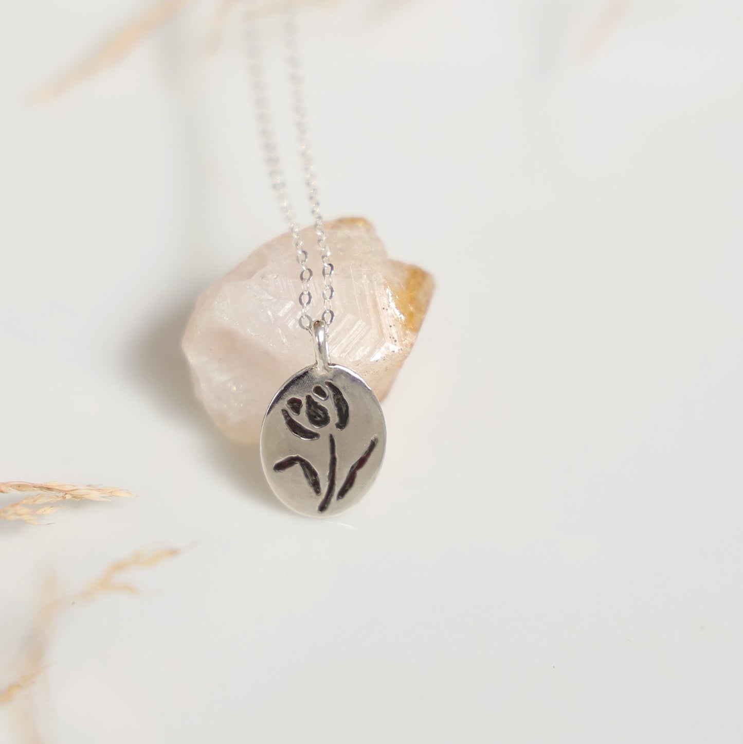 Tulip flower pendant