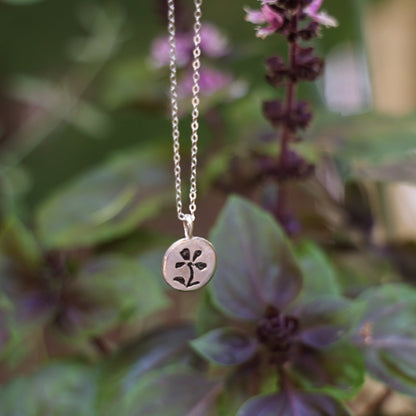 Alyssum flower pendant