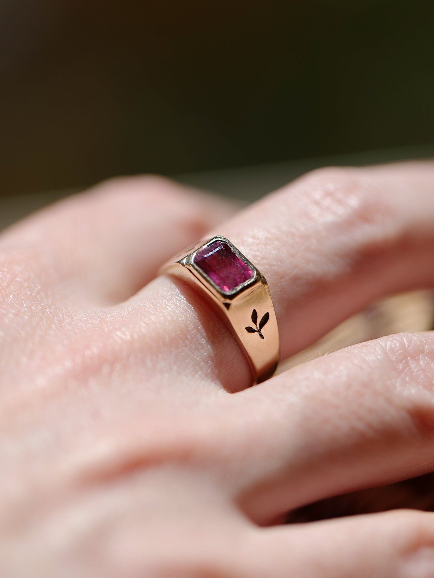 14k Gold Anne ring with Ruby stone