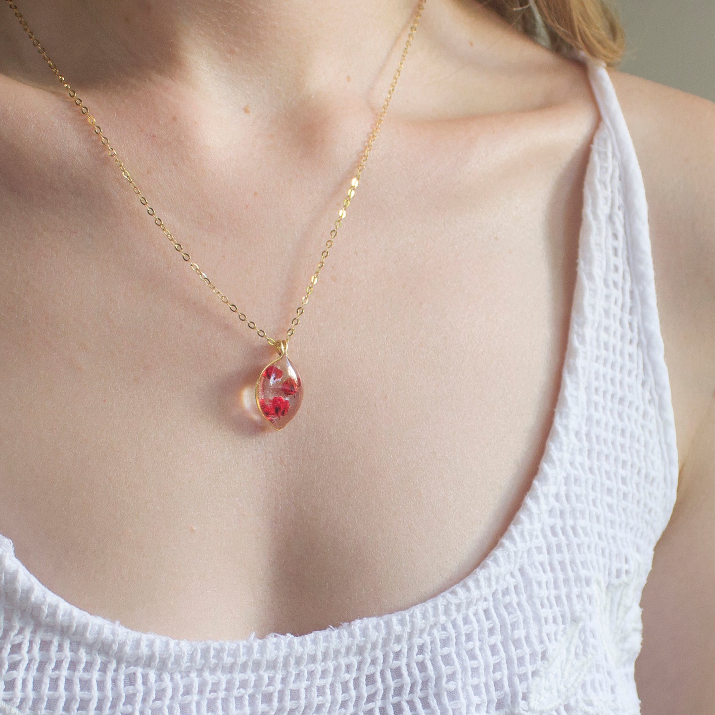 Teardrop necklace with red Gypsophila flowers