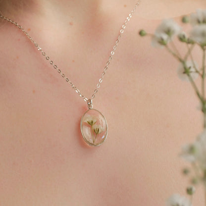 Oval necklace with Gypsophila flowers
