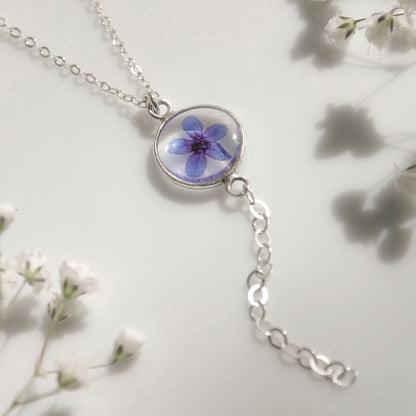 Don necklace with Anchusa Flowers