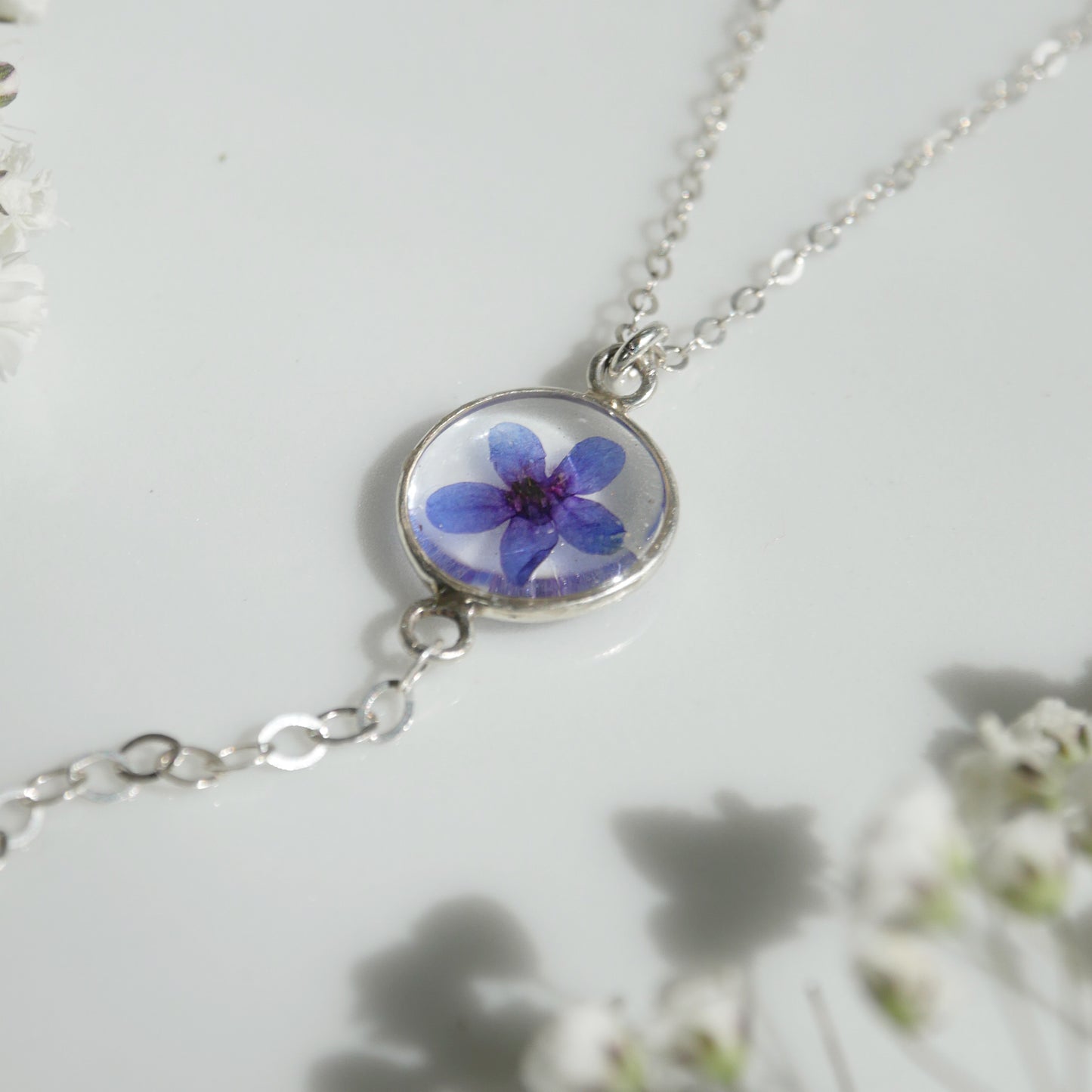 Don necklace with Anchusa Flowers
