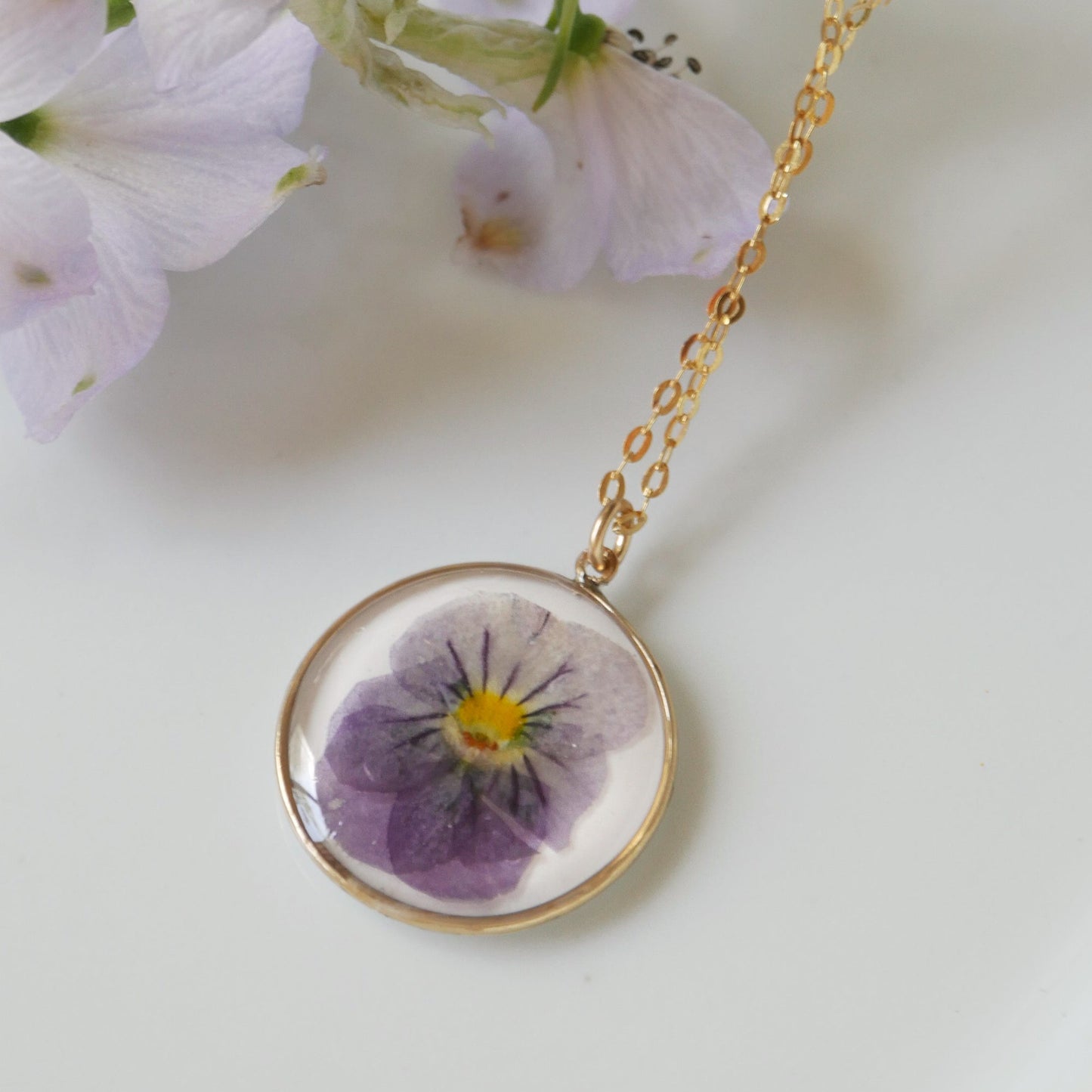 Round Necklace with Pansy Flower