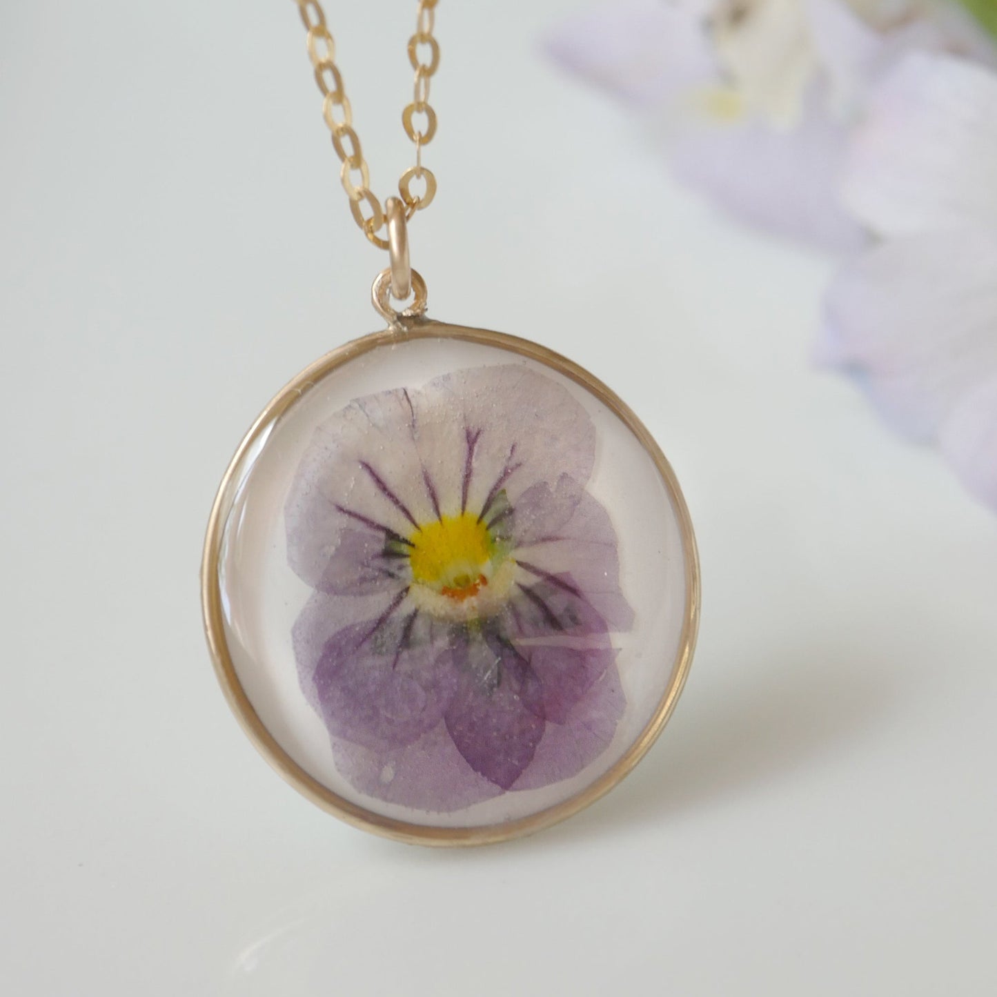 Round Necklace with Pansy Flower