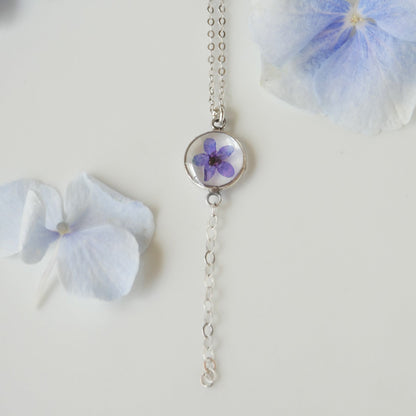 Don necklace with Anchusa Flowers