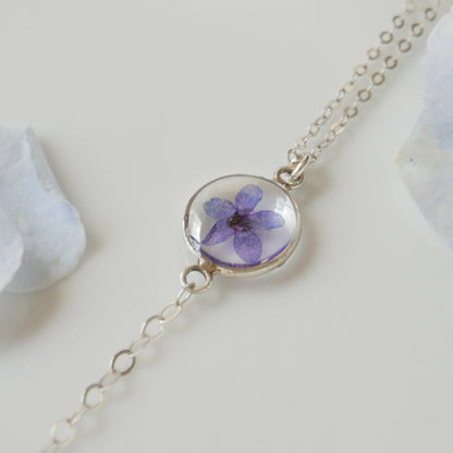 Don necklace with Anchusa Flowers