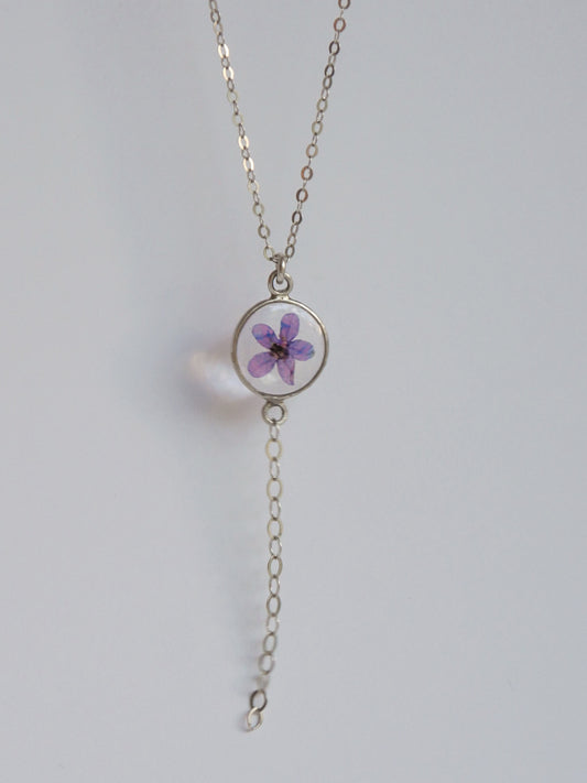 Don necklace with Anchusa Flowers