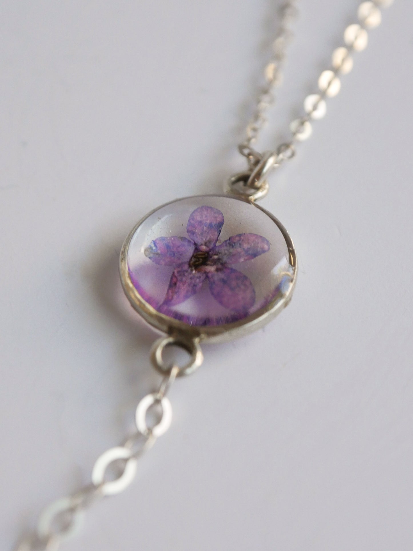 Don necklace with Anchusa Flowers